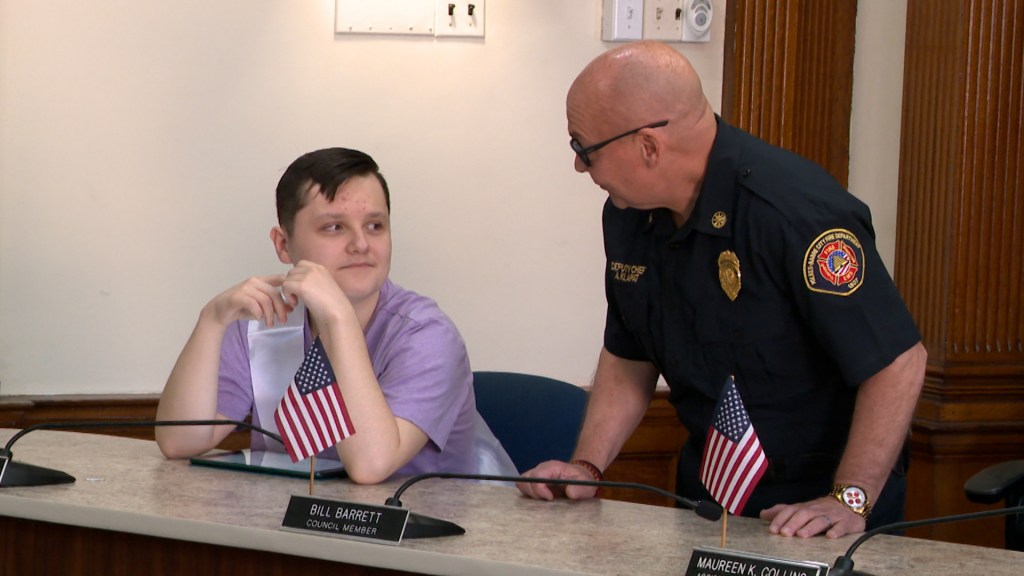 Los alumnos de la Graham Academy fueron nombrados líderes honorarios de la ciudad por un día en el Ayuntamiento.