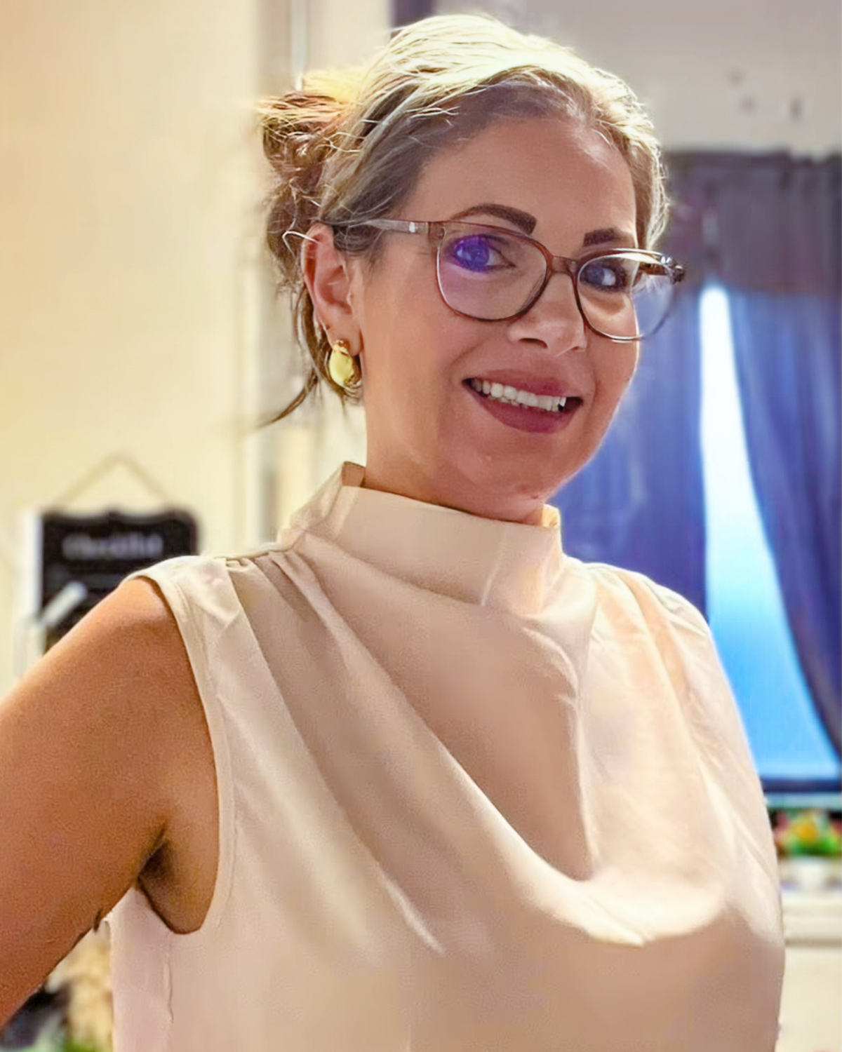 Samantha-Rutherford-Headshot-School-Director