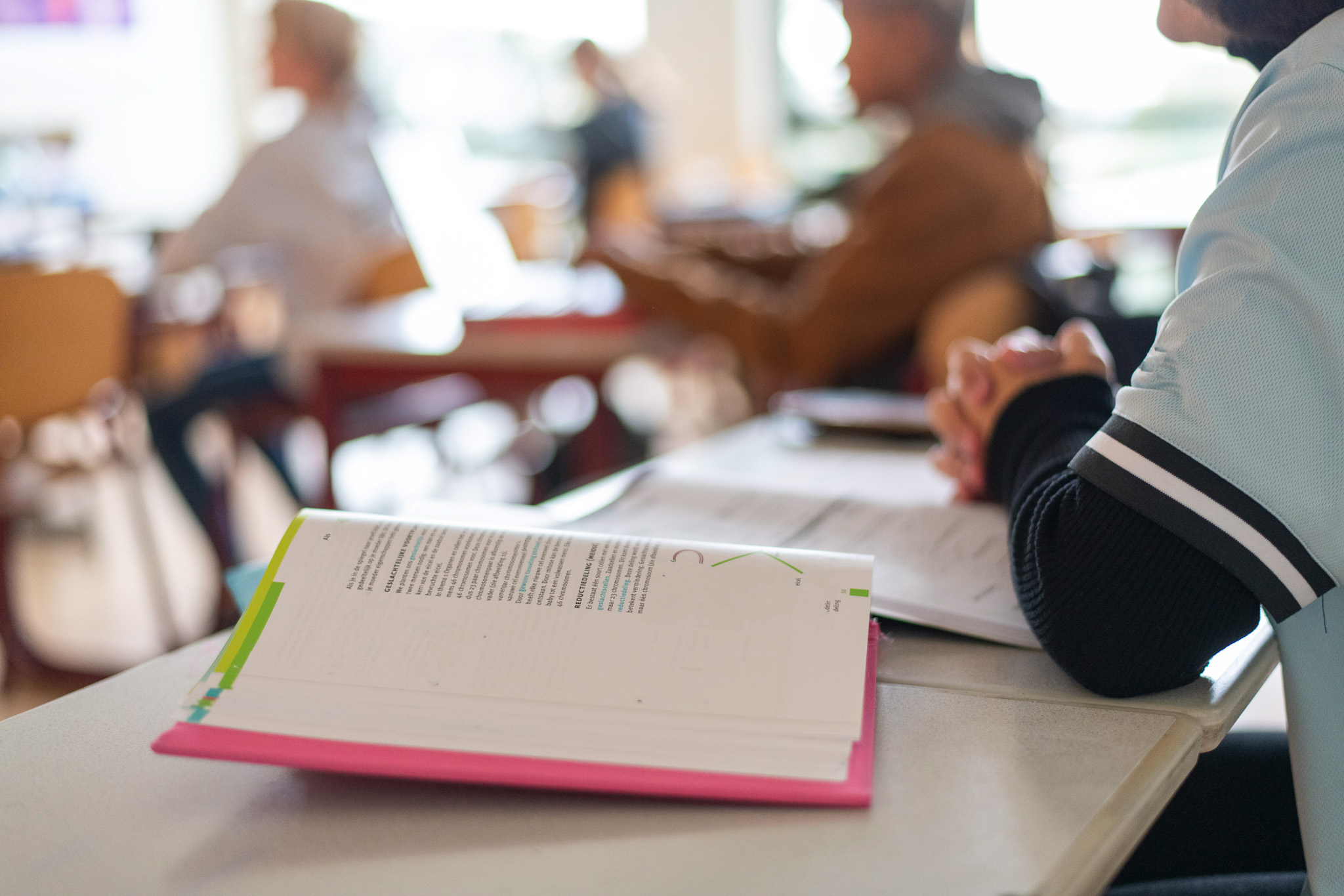 students-studying-confidence-and-independence