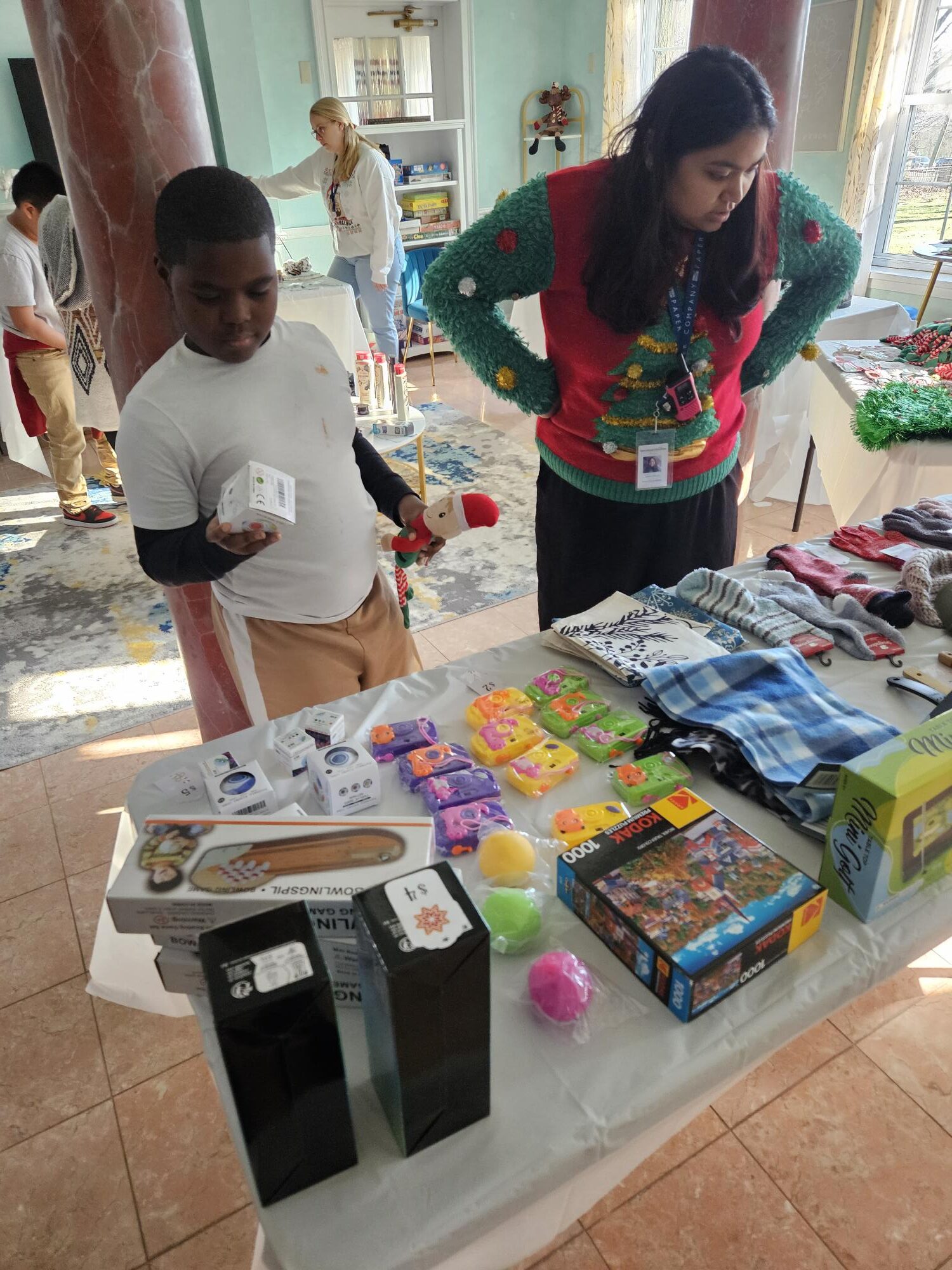 Holiday fair image 1