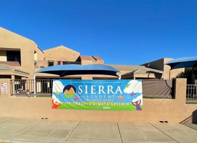 Sierra Ridge Academy Rop Los alumnos de Sierra Academy disfrutan del buen tiempo otoñal en ...
