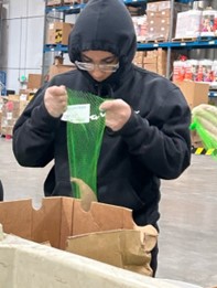 Students volunteering at Solano County food bank 2