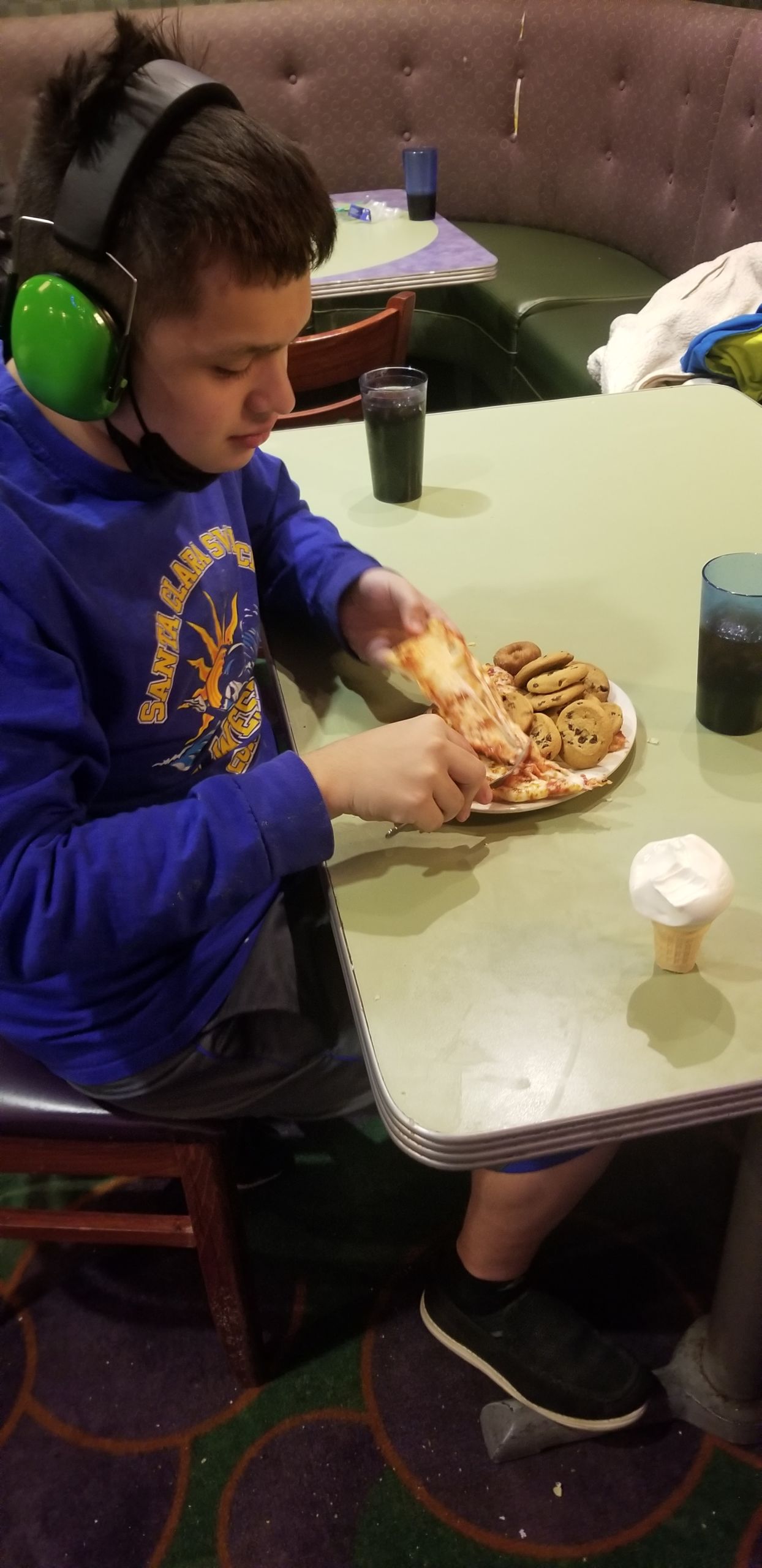 Buffet at John's Incredible Pizza